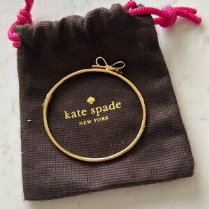 Kate Spade gold bracelet bangle with bow ♠️